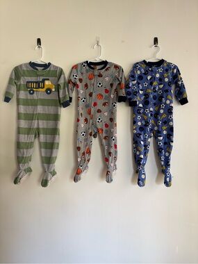 Carters 18 month fleece winter Grey Sports Print One-Piece Footed Pajamas